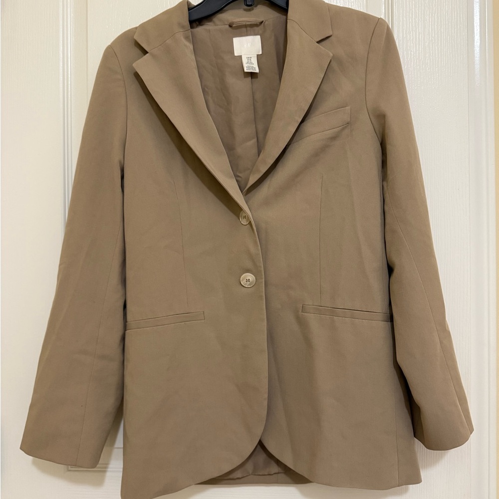 H&M Classic Beige Blazer - Picture 2 of 11